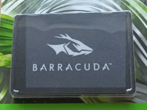 SEAGATE BARRACUDA Q1 240 GB SSD